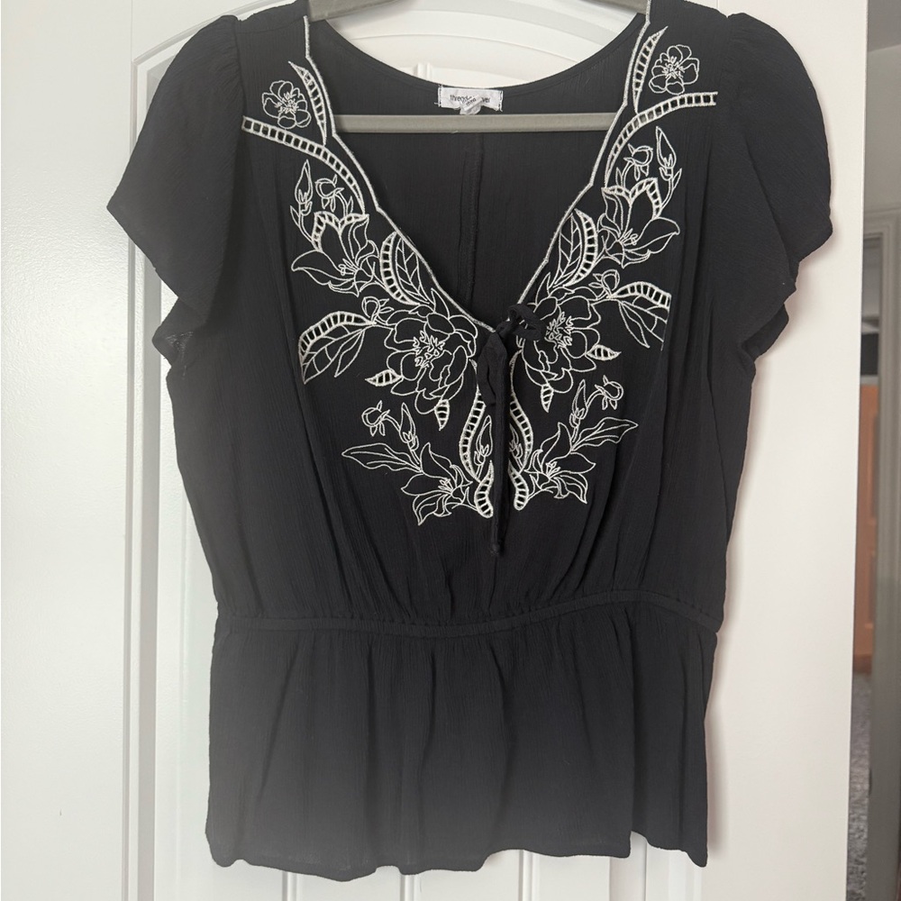 Chic Black Embroidered Blouse